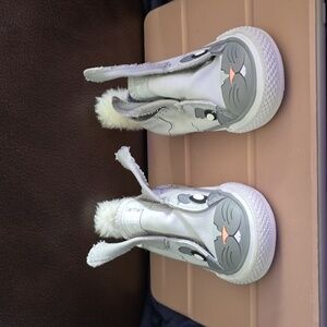 Infant size 3 bunny velcro converse